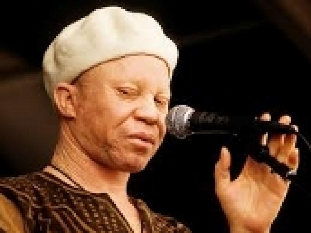 06-04-salif-keita-2_1380032824.jpg