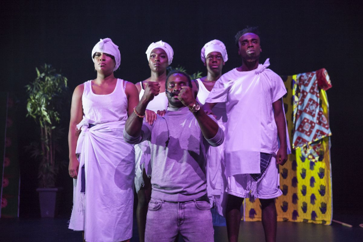 African Diaspora Performing Arts Festival 23 nov-68 © Les Adu 2018 SCENE (2).jpg