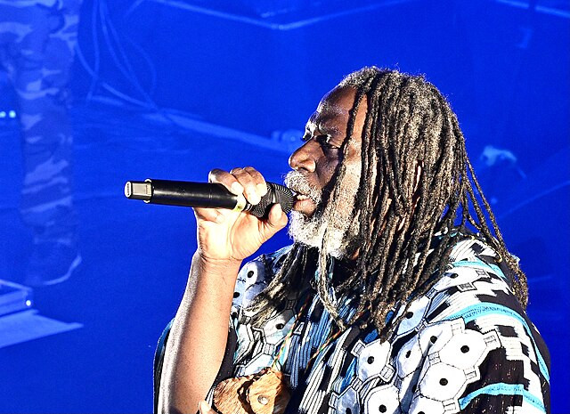 Tiken_Jah_Fakoly_live_in_Ancienne_Belgique,_Brussels,_Belgium,_2023.jpg